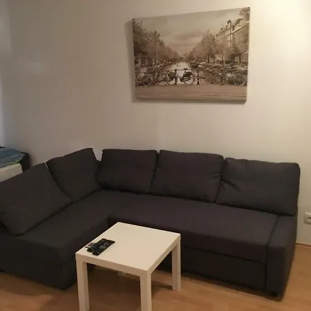 Appartement Apartman Platan *